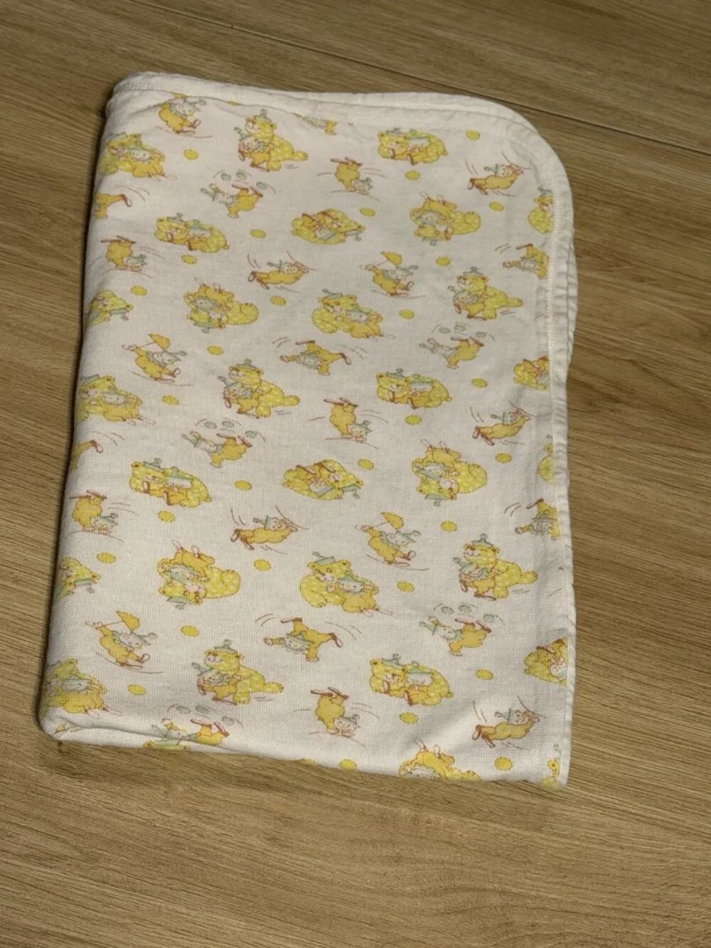 Vintage Carter's Receiving Baby Blanket Yellow Bears and Clowns 36x36